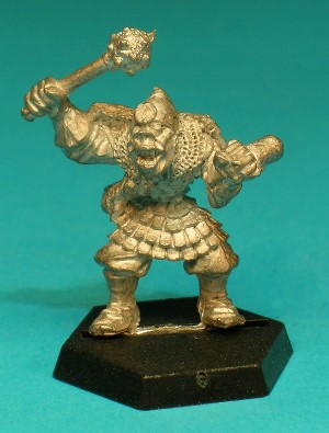 Pose 1, variant H. This variant wields a plain mace made of a steel ball with small studs. He wears a conical helmet with a forward-turned point, a small plain disc symbol on the front, and a chainmail neckguard. His head looks forwards, with an open, shouting mouth.